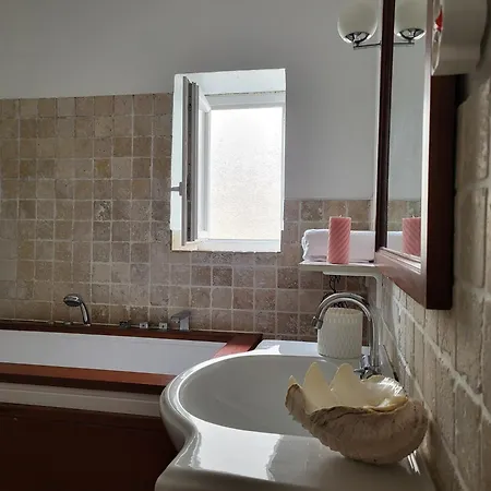 Grande Chambre 45m2 Avec Parties Communes En Bord De Mer Konukevi
